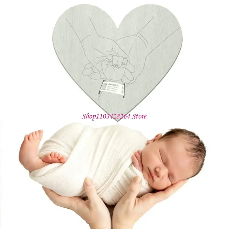 بطاقة عرض سوار خشبي منقوشة للاحتفال بالمولود الجديد تذكارات لحديثي الولادة