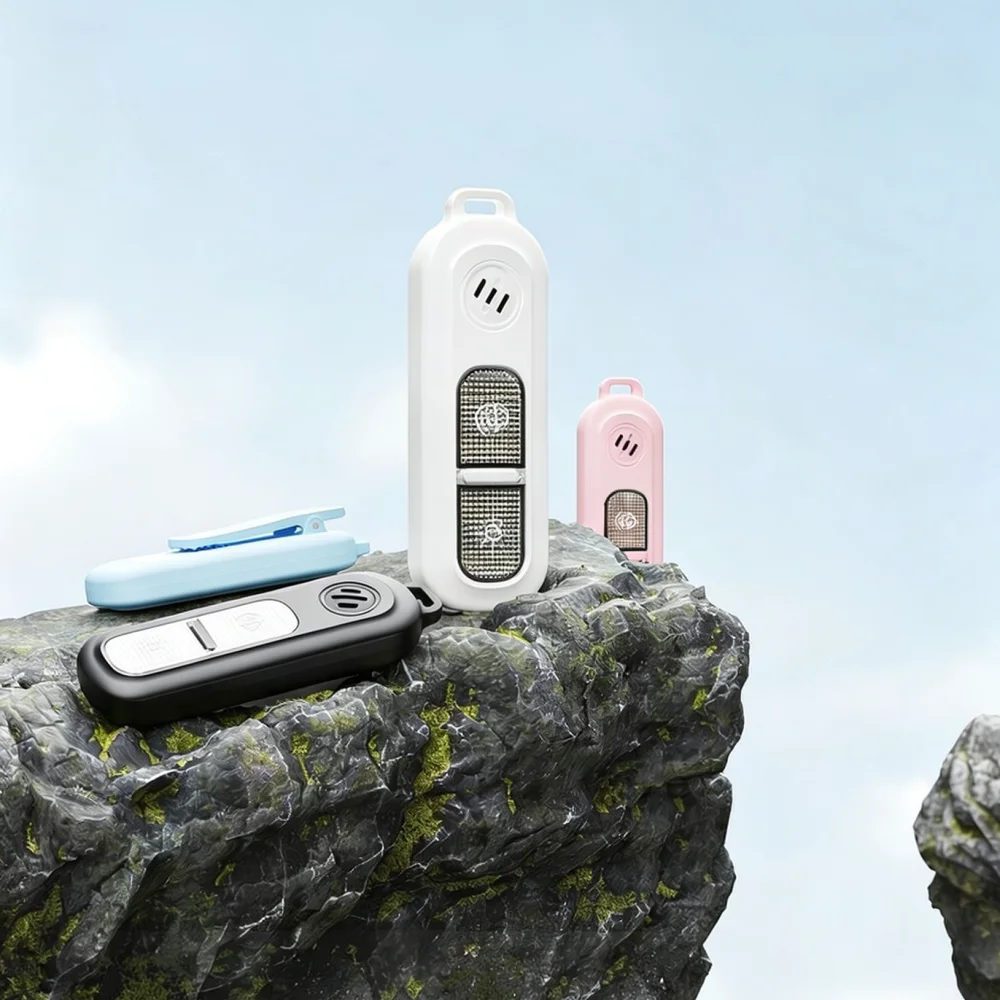 Portable Personal Panic Alarm For Joggers Cyclists Lightweight Safety Siren With LED Lighting For Outdoor Protection