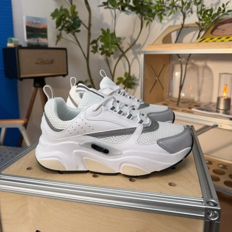 Popular B22 sneakers for men and women, with thick soles, with elastic mesh straps, breathable and comfortable