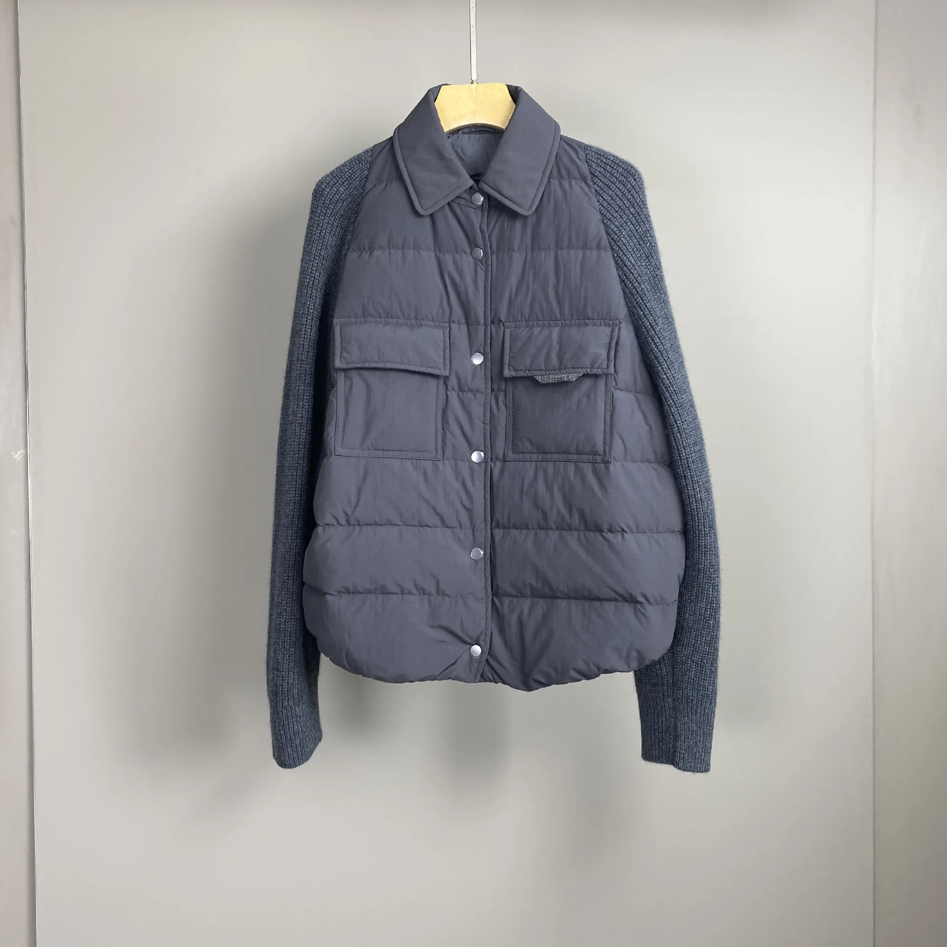 2025秋冬新作 ポケット付きビーズ装飾カシミヤ混紡グースダウン ラペルダウンジャケット おしゃれで多用途