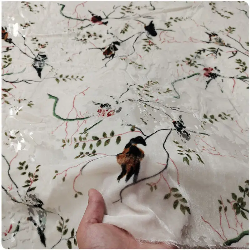 

White Background Thrush Silk Bottom Cotton Velvet Hollow Silkworm Flannel Dress Cheongsam Shirt Shawl Clothing Fabric