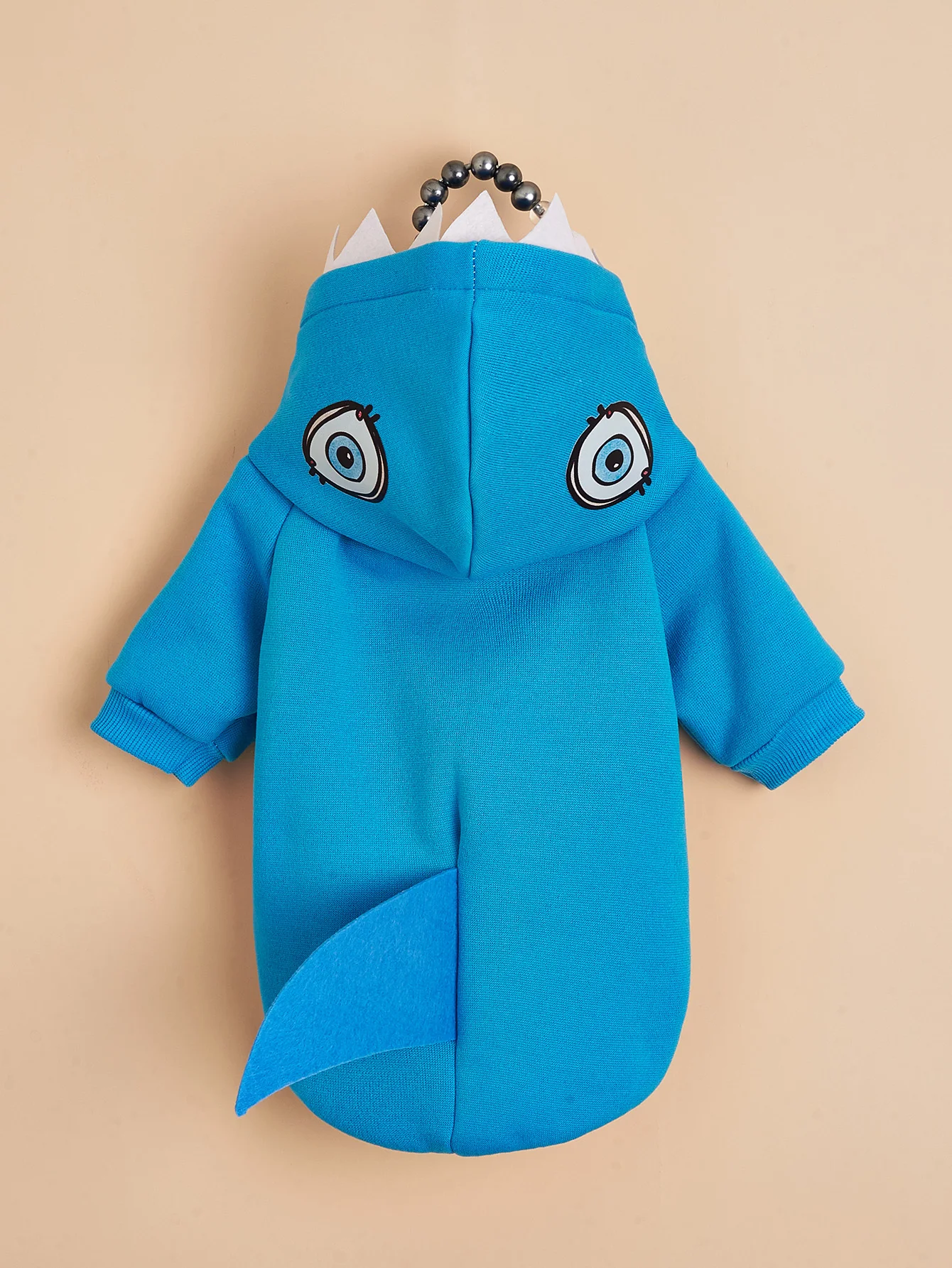 Pet clothes: Dog and cat hooded sweatshirt with velvet Warm and comfortable, shark shape is unique and fashionable, simple and g