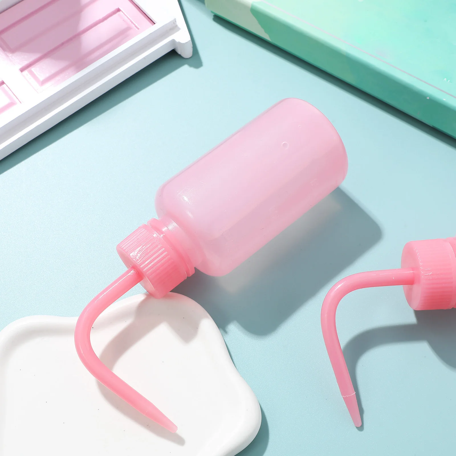 

3Pcs Eyelash Rinse Bottle Lash Cleaning Bottle Fine Tip Squeeze Mechanism Measurable Scale Easy to Use Applicator for Eyelash