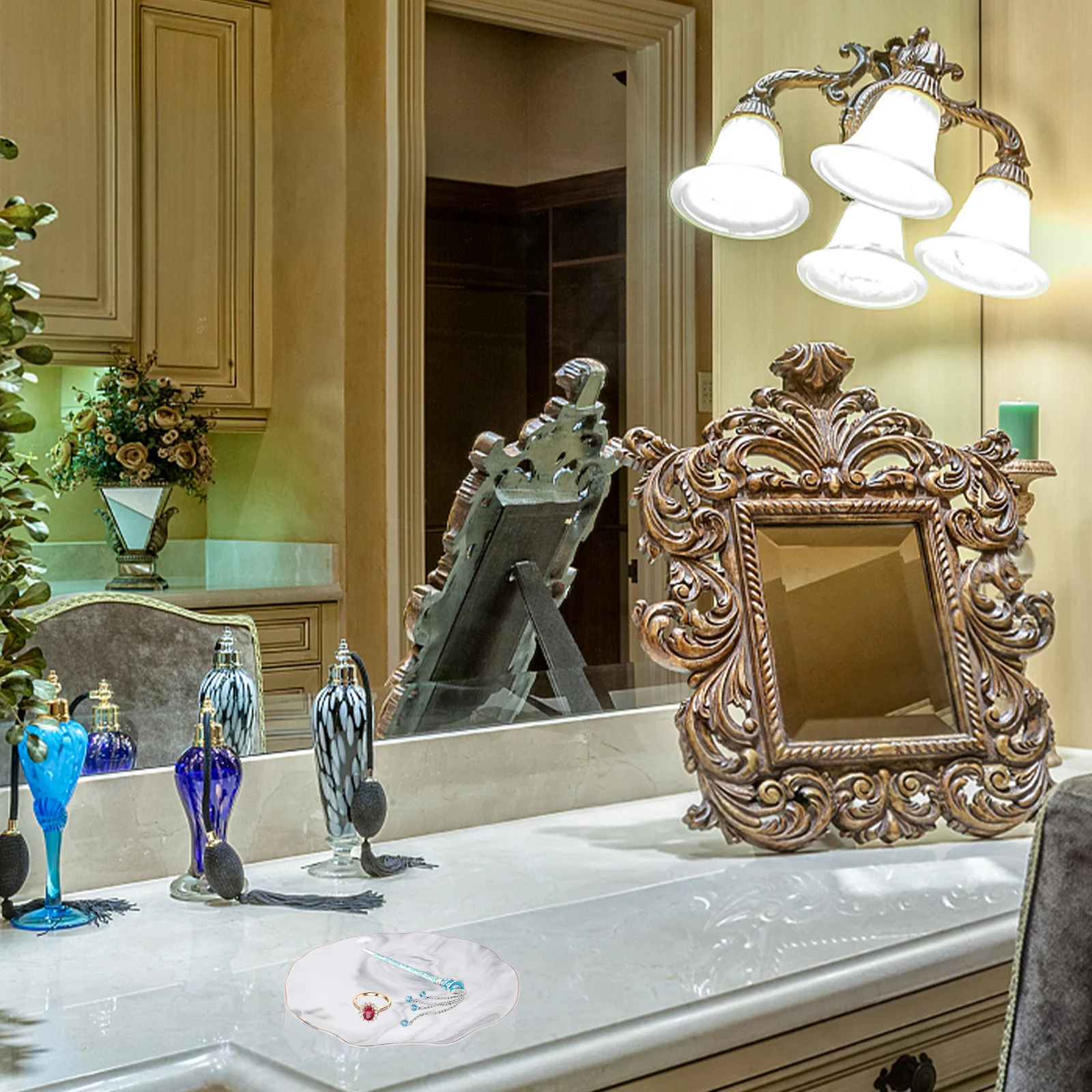 

1Pcs Marbling Grain Ceramic Plate Gold Drawing Outline Marble Ceramic Plate Easy Clean Attractive Jewelry Display Plates