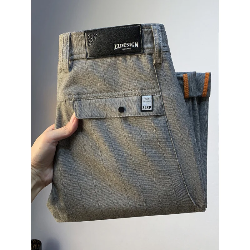 Pantalones informales de otoño para hombre, novedad de 2025, pantalones de negocios para ir al trabajo con estampado de rayas retro, elásticos, ajustados, con pierna recta pequeña