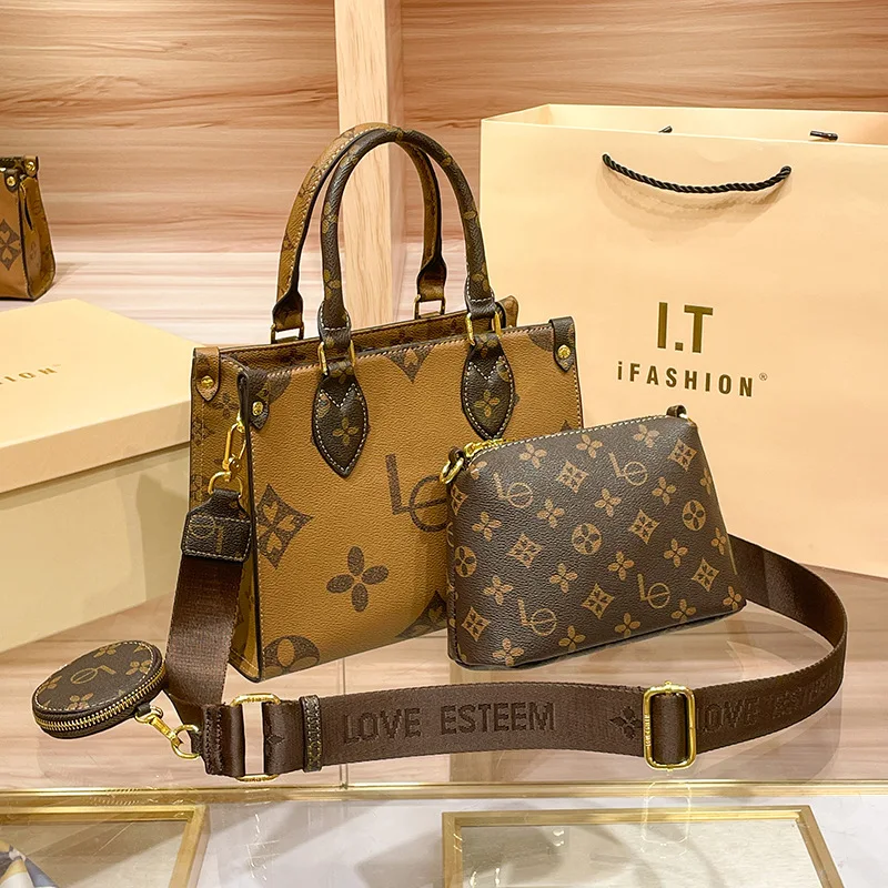 luxury-designer-trendy-classic-diaper-bags-for-women-elegant-leather-large-capacity-minimalist-shoulder-bag-fashionable-simple