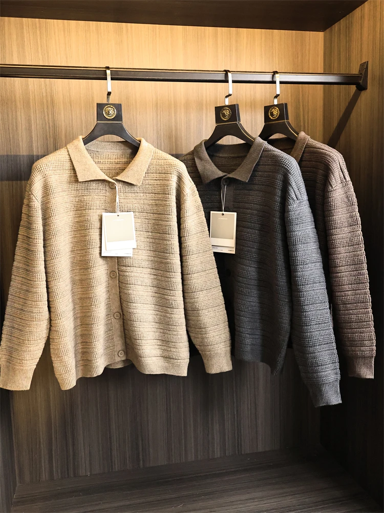 

Вязаный кардиган в полоску в стиле ретро, свободный крой, мужской универсальный отложной воротник в твердом переплете, осень-зима, модный повседневный кардиган