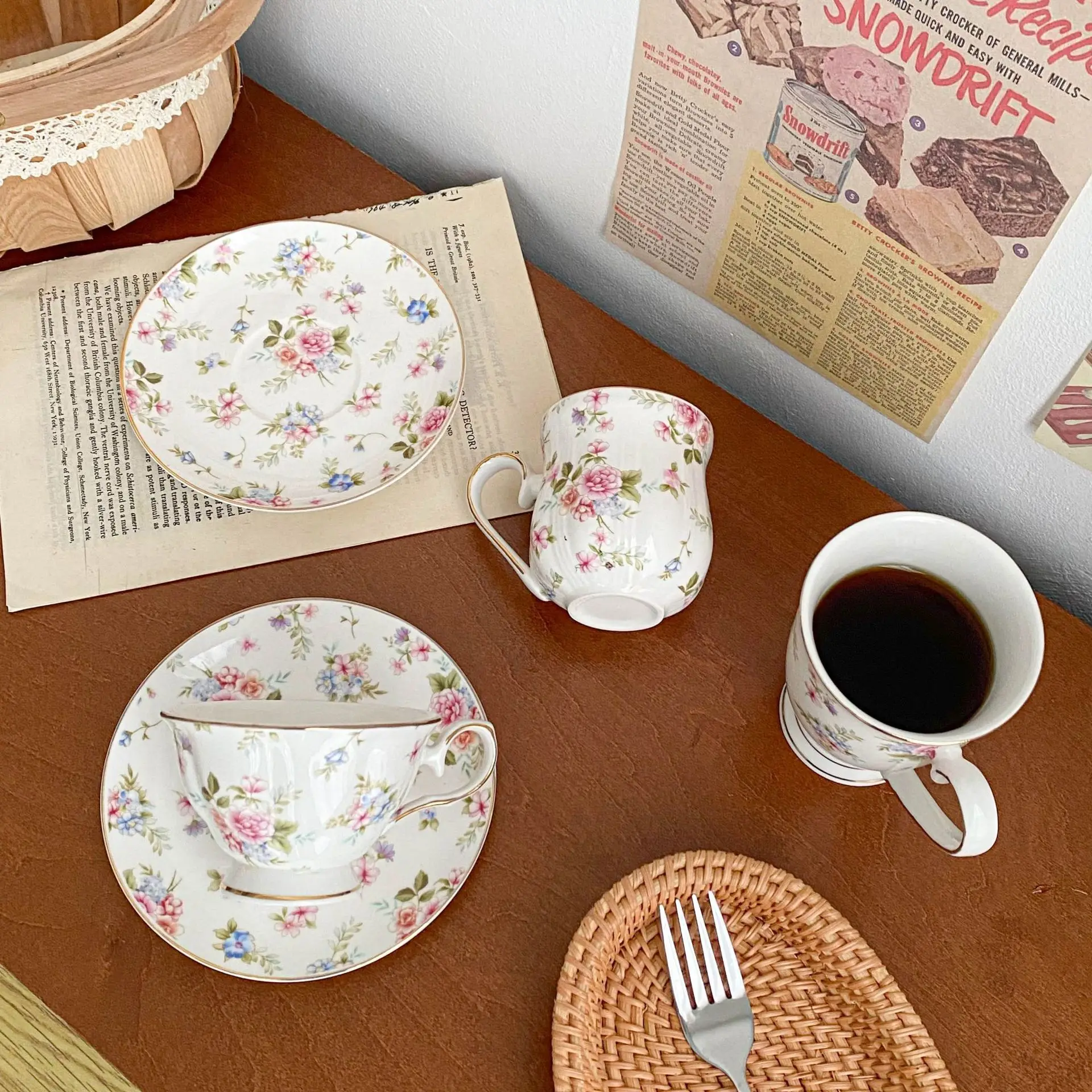 DSA retro floral coffee cup and saucer set afternoon tea mug Phnom Penh light luxury ceramic cup for home use 3