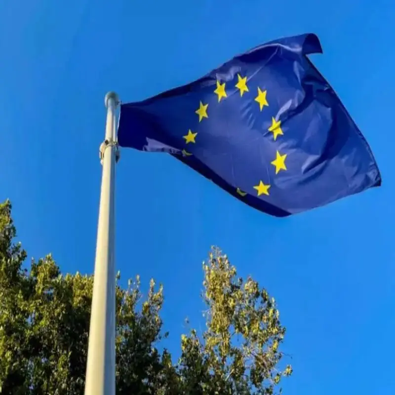 Флаг ЕС 90x150 см, подвесной полиэстер, европейский флаг Союза Европы, для украшения Флаг ЕС 90x150 см, подвесной полиэстер, европейский флаг Союза Европы, для украшения