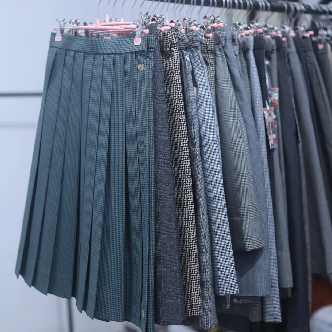 

Japanese Style Plaid Skirt Dark Pattern Box Pleat School Uniform Wind JK Uniform Short Skirt Women's Fashion Spring Autu...