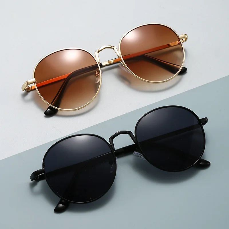 

New Metal Frame Oval Shape Sunglasses Classic Men's Vintage Sun Glasses Women Outdoor Leisure Eyewear UV400 Glasses Shades