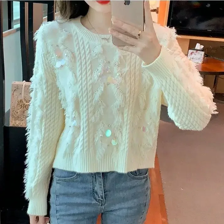 

Fringed sequined round neck pullover women's autumn and winter new loose sweet soft waxy gentle wind short sweater top