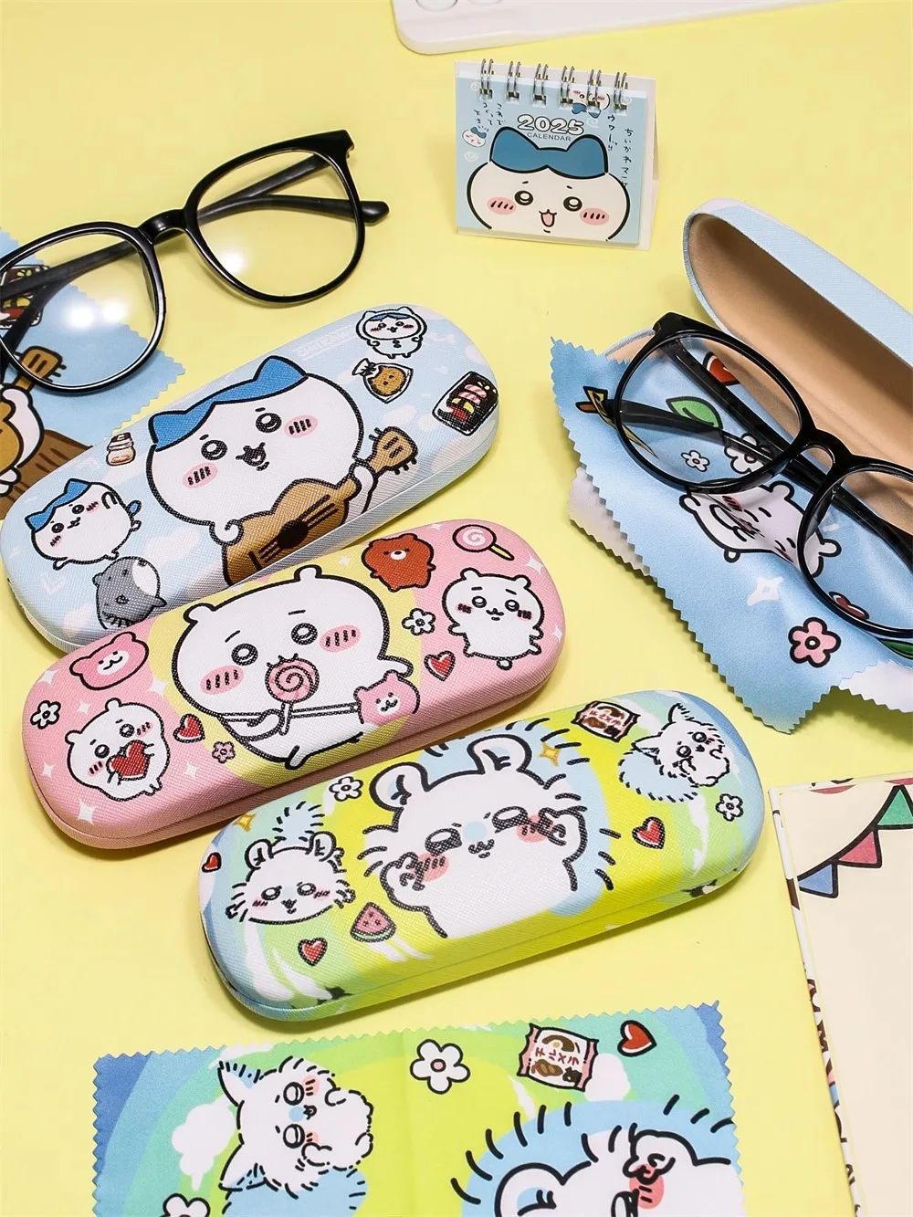 Cartoon Leather Eyeglass Case Portable Dust‑Proof Glasses Storage Box With Cleaning Cloth For Teen Girls Students Daily Use