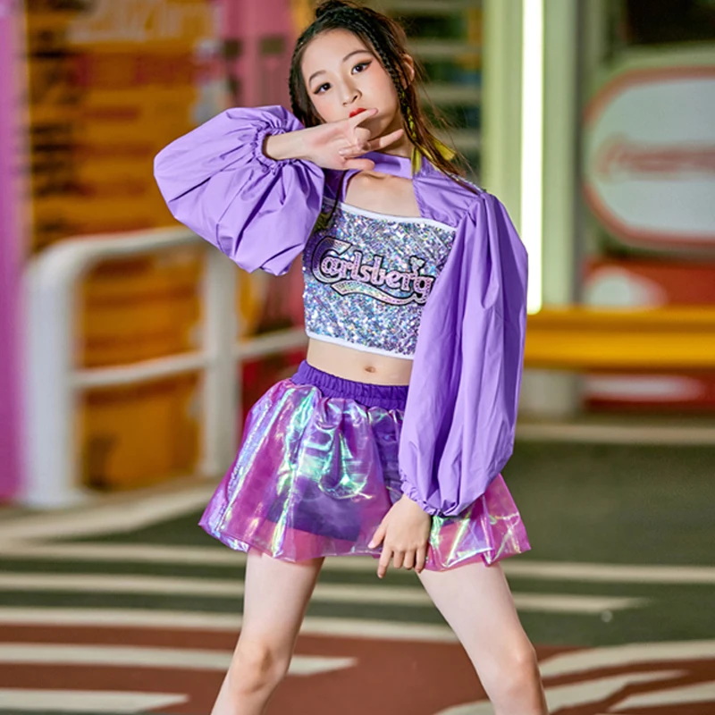 子供のためのステージパフォーマンスの彫刻服、モダンなダンスコスチューム、女の子のためのヒップホップの服、紫のスパンコールの衣装、ジャズ