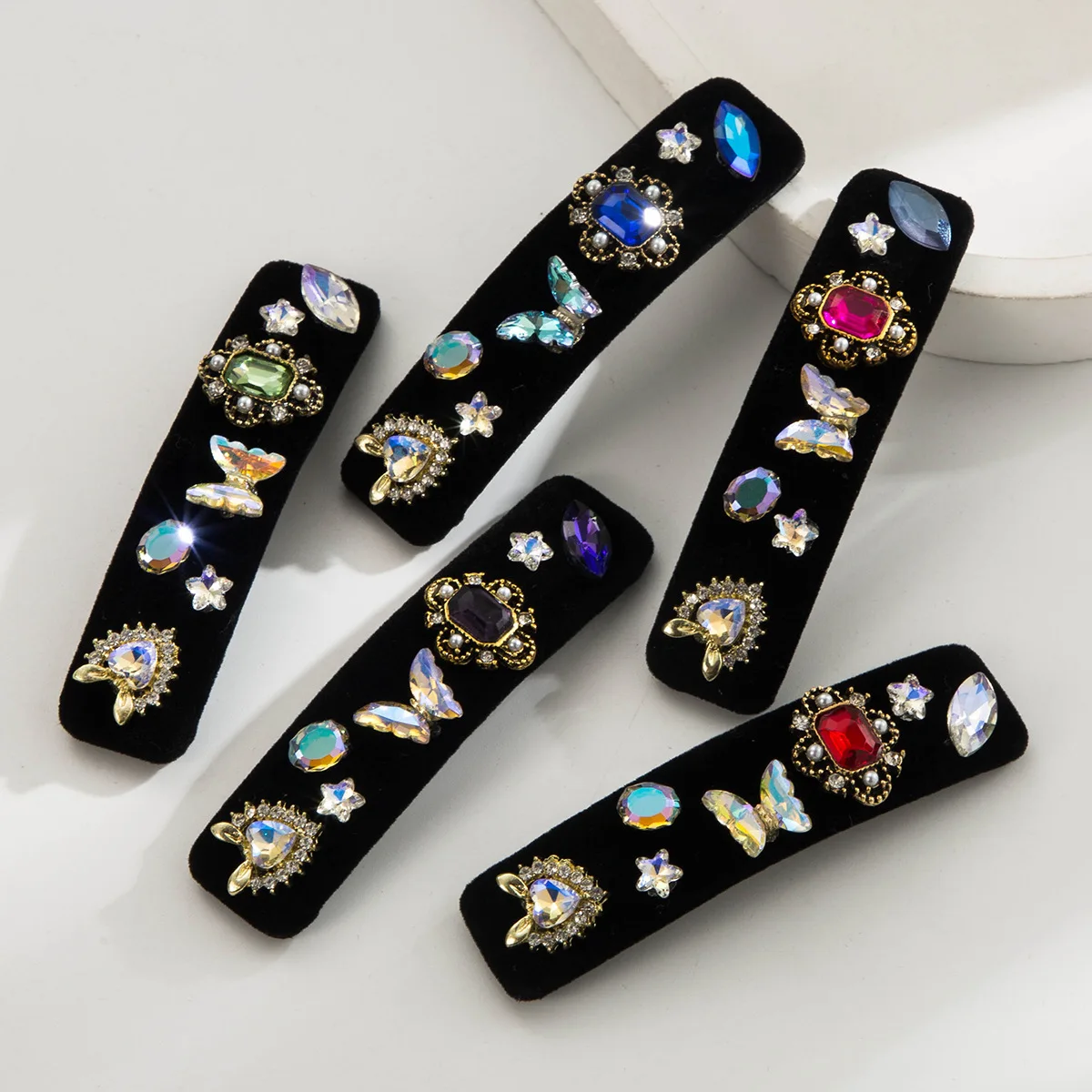 

Korean Style Irregular Shape Diamond-Studded Butterfly Hair Clip Elegant Hair Accessory for Women