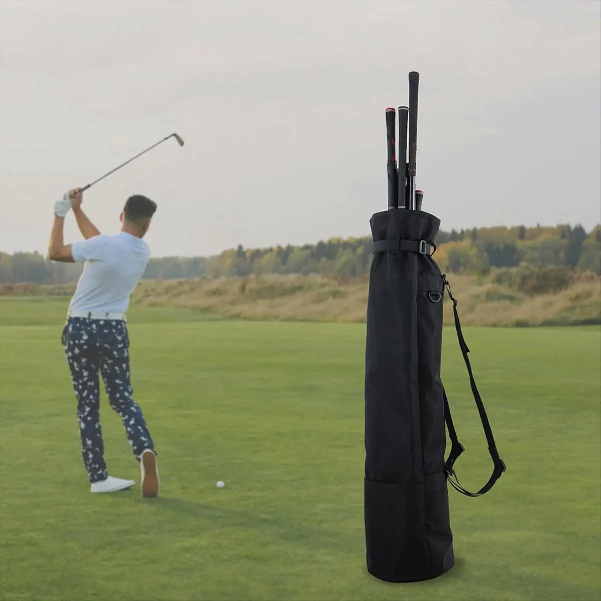 حقيبة حمل الجولف (حمل 8-10 نوادي) حقيبة جولف صغيرة، أشرطة مزدوجة قابلة للطي وقابلة للتعديل، لملعب الجولف/السفر باللون الأسود