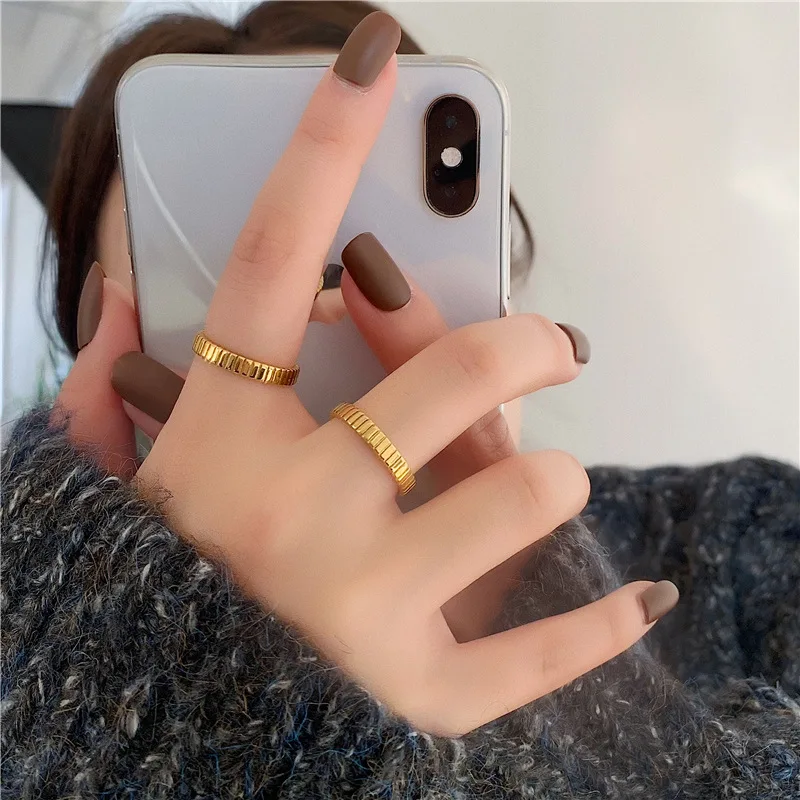 Waterproof Simple Gear Shape Woman Man Stainless Steel Fashion Personality Golden Color Baroque Engagement Rings 2024