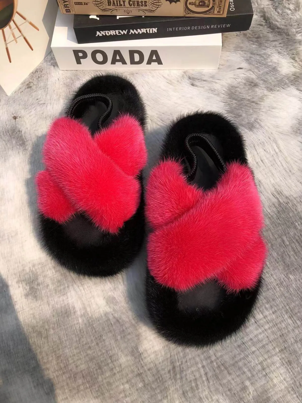 Trendige Plüsch-Hausschuhe für Damen, Echtfell-Nerz-Flauschige Pantoffeln, Warme Winter-Fellsandalen für Damen, Weiche Indoor-Damenschuhe – Detail 4