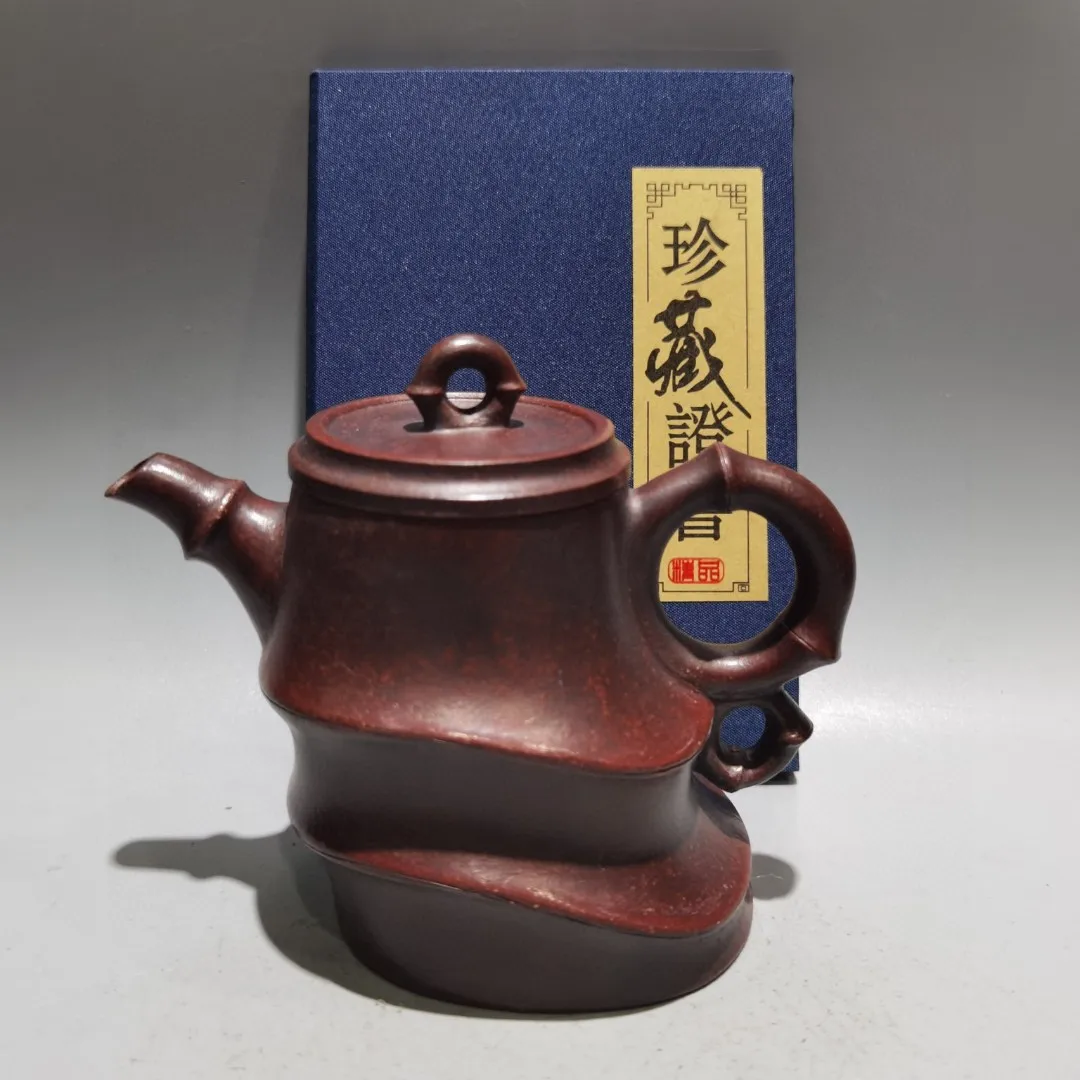 

The Classic Purple Clay Teapot With Exquisite Craftsmanship and Beautiful Appearance in Home Crafts is Worth Collecting