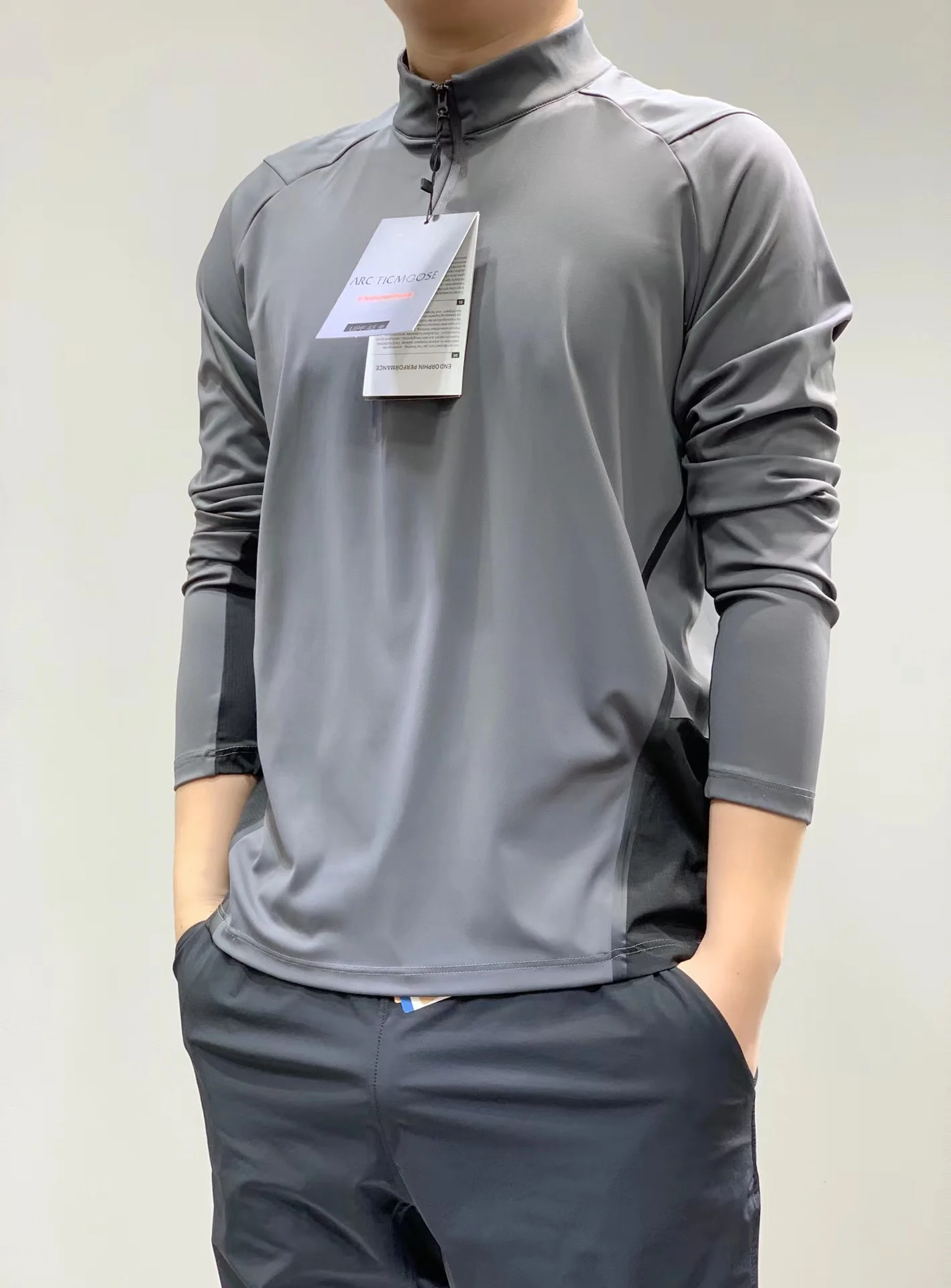 

Мужская футболка с воротником-стойкой и молнией, вырезанная лазером, для активного отдыха, эластичная, дышащая, быстросохнущая, с длинным рукавом, приталенного кроя, модная