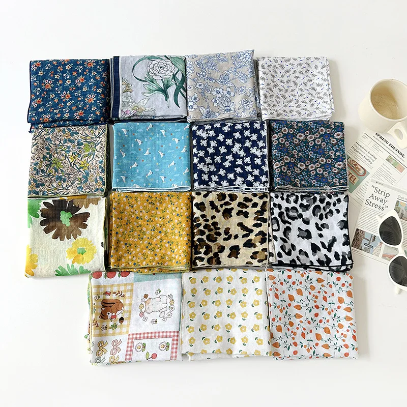 58CM Square Scarf Korean-Style Floral Print Fresh for Women, Lightweight Versatile Bandana Style, Daily Office Party Vacation