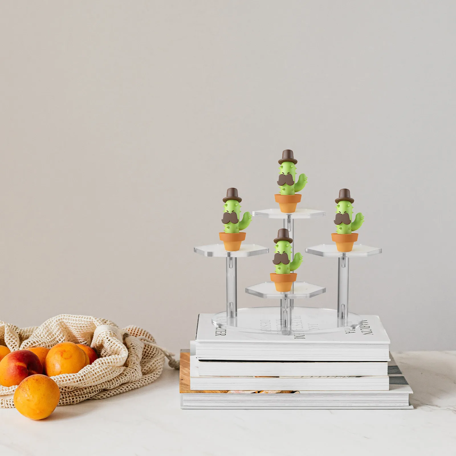 

1 шт. 4-ярусная акриловая подставка-лестница для демонстрации украшений, прозрачная, для коллекций, декора дома, кабинета, прихожей, хранения