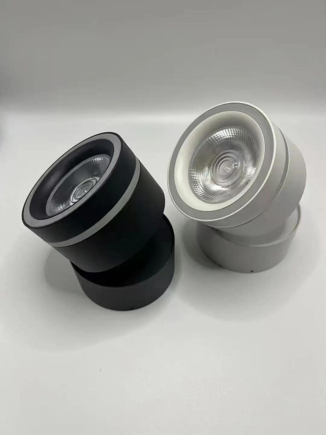 

Tuya Smart Foldable Downlight, RGBCCT 360 Rotating Ceiling Lamp, WiFi/ZigBee Spotlight, DIY lighting,Works with Google