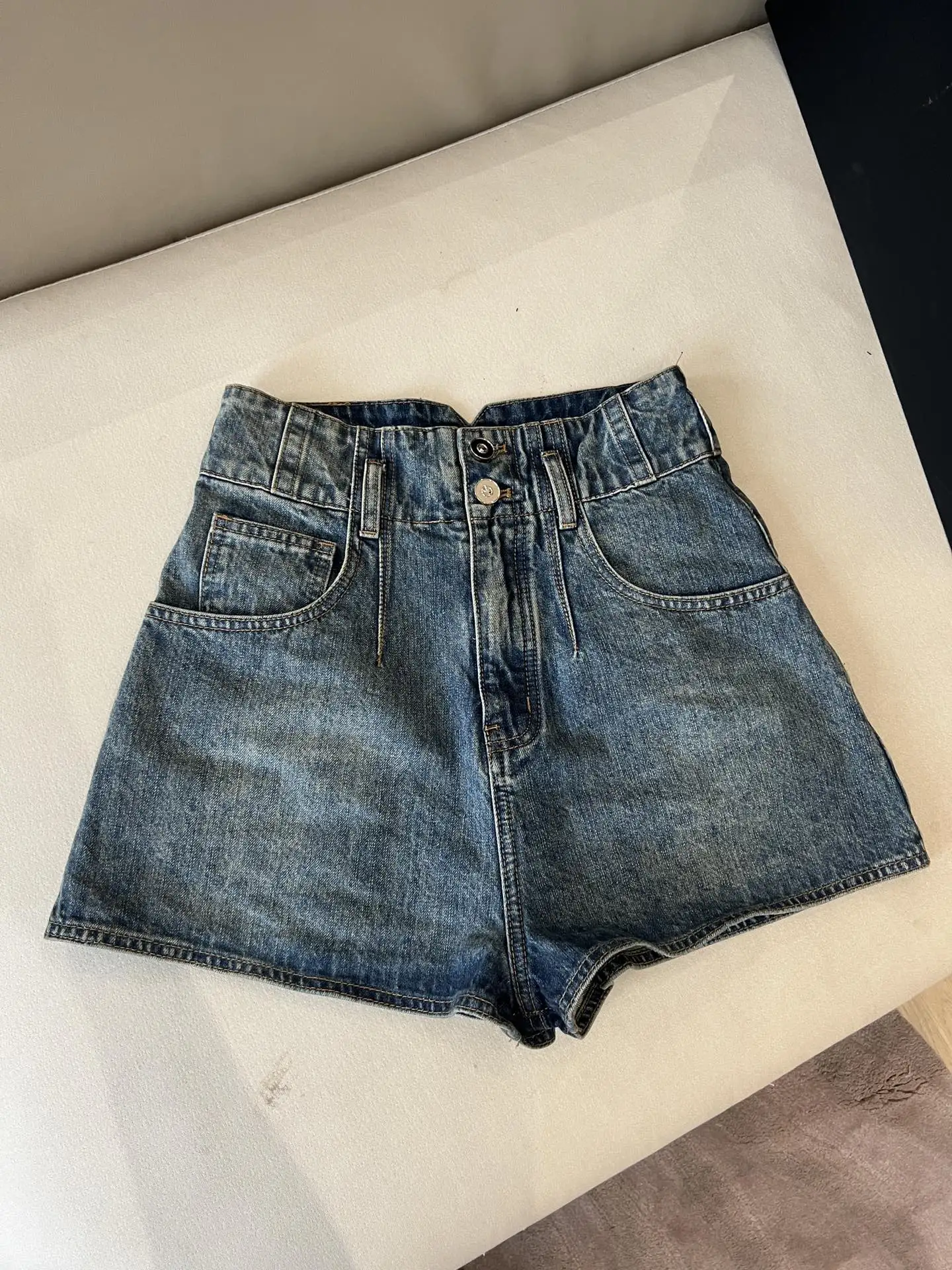 

Denim Shorts High Waist Design Fashionable Temperament Slim Slimming Casual All-Matching 2023 summer women's new hot