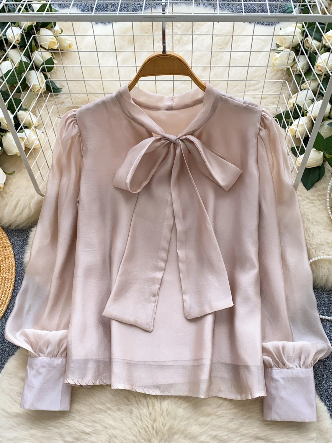 Ele Long Sve Me irt with Bow Tie Loose Fit Slimming Base Layer Top for Women Autumn Season Faion Sle