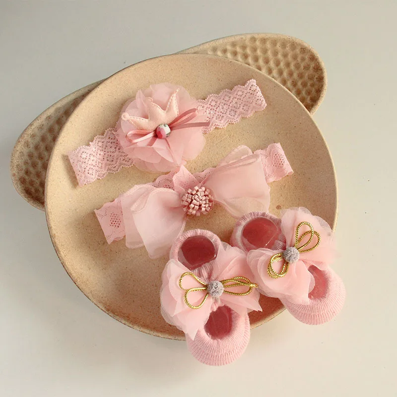 Letnia opaska dla dziewczynki zestaw skarpetek słodka kokardka z kwiatami korona noworodka nakrycia głowy księżniczki śliczna opaska do włosów prezenty dla dzieci