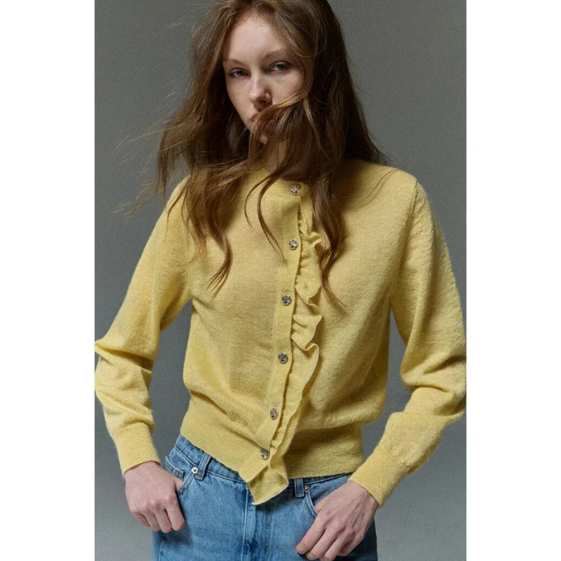 

Elastic Woolen Knitted irt round Ne Gathered Commute Sle Versatile Small Top Korean Version Long Sve Button Detail