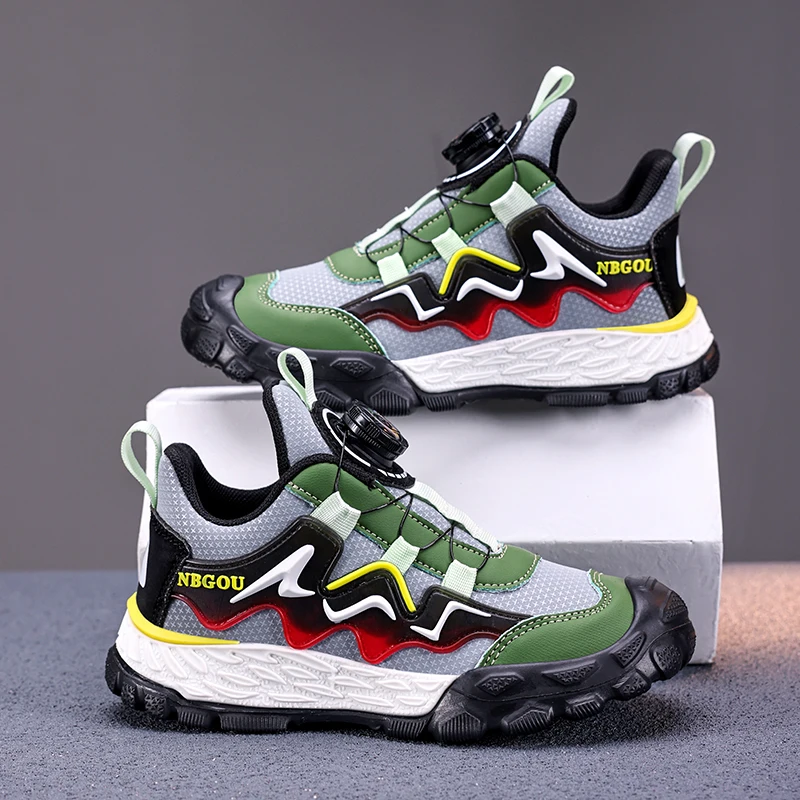 

A pair of children's four-season leather upper sports shoes, wear-resistant and comfortable running shoes, size 28-39，JT-2503