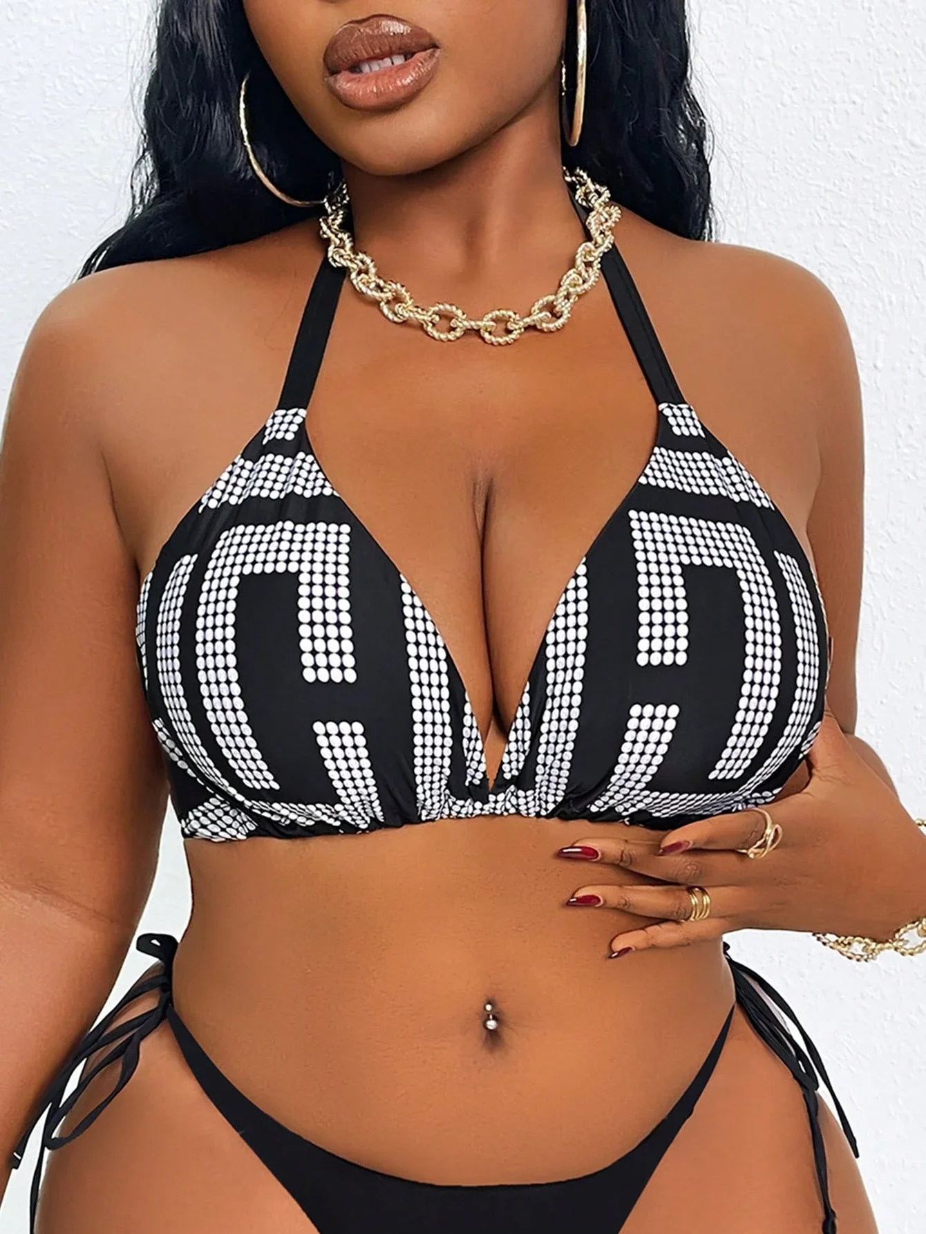 

Curvy Plus Size Halter Bikini Top With Bold Dot Print For Summer Beach Party Wear