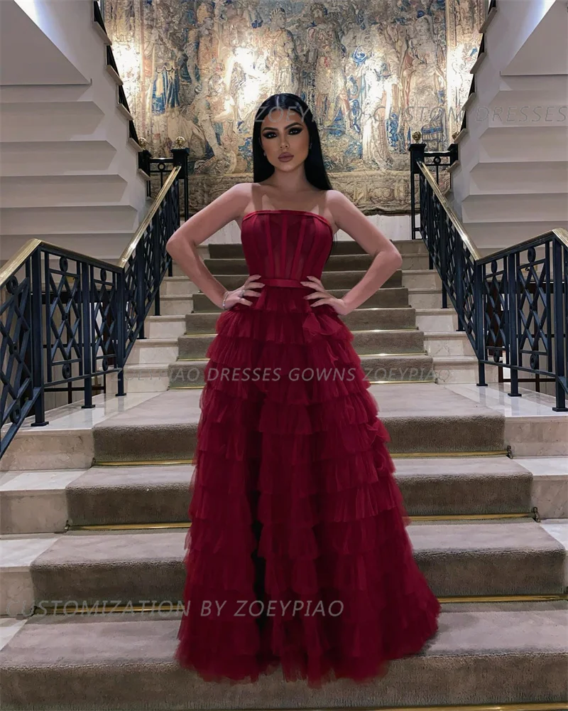 2024 Burgundy Evening Dresses Exquisite A Line Ball Gowns Strapless Sleeveless Prom Layered Tulle Formal Occasion Gown فسا