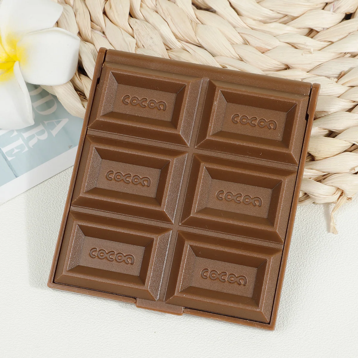 Kreativer dekorativer Schokoladenspiegel, quadratisch, Kawaii, tragbarer Spiegel, Kunststoff, schokoladenförmiger Kosmetikspiegel für Kinder