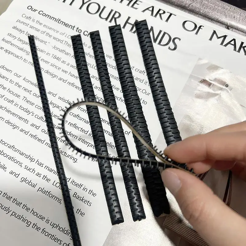 5 Stück Rutschfeste Silikon-Stirnbänder mit Selbstklebender Rückseite, DIY-Haarstyling-Zubehör für Bühnenauftritte – Detail 6