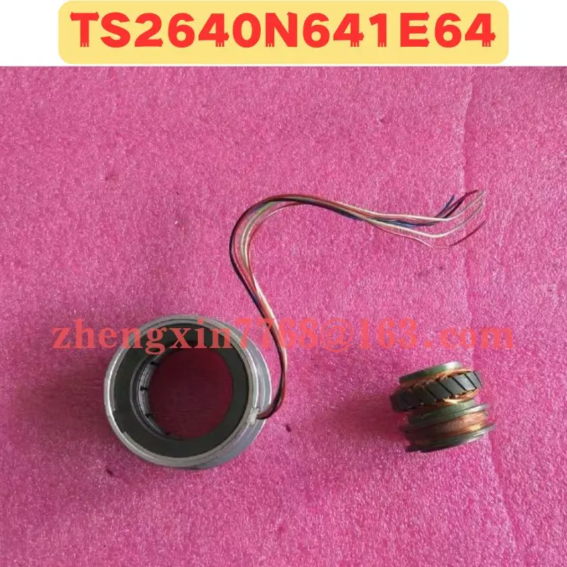 

Used Encoder TS2640N641E64 Normal Function Tested OK