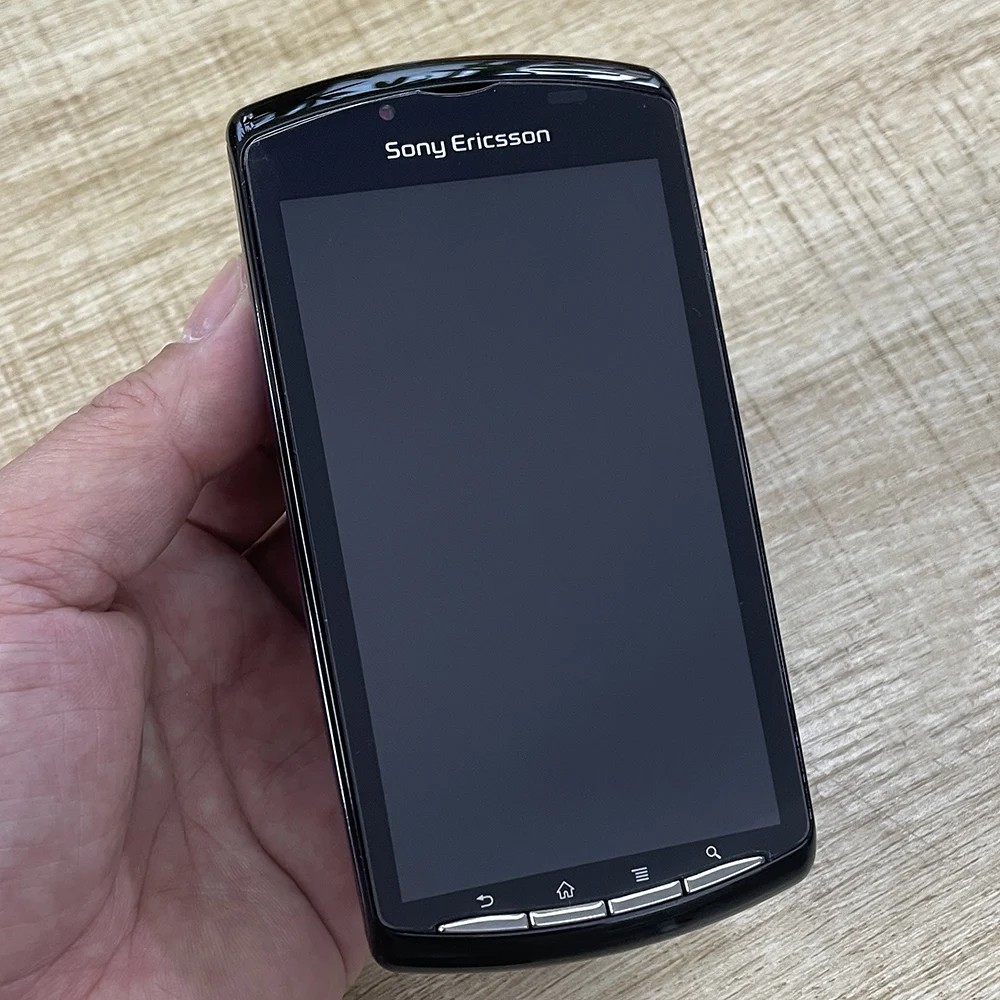الأصلي سوني إريكسون Xperia PLAY R800i R800 GSM 2G 3G الهاتف الخليوي المحمول 4.0 ''5MP أندرويد واي فاي هاتف محمول غير مقفول #1