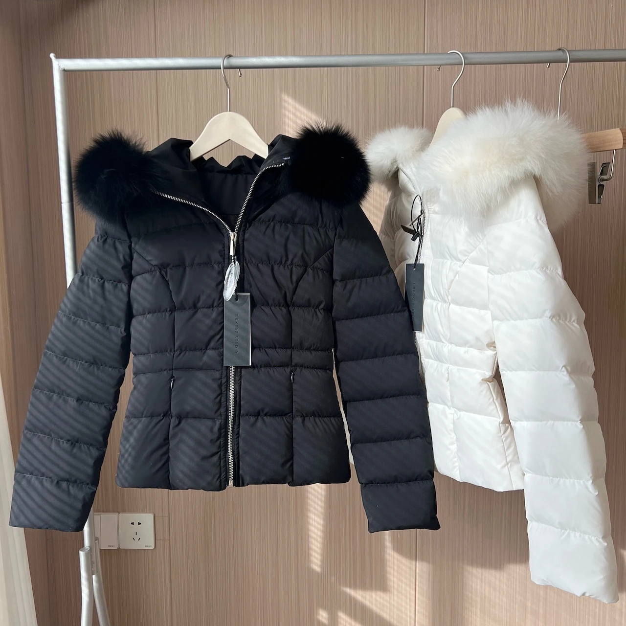 Women\'s White Duck Down Hooded Faux Fur Collar Thick Warm Coat Lady Winter Keep Warm Long Sleeve Slim Down Jacket Outwear