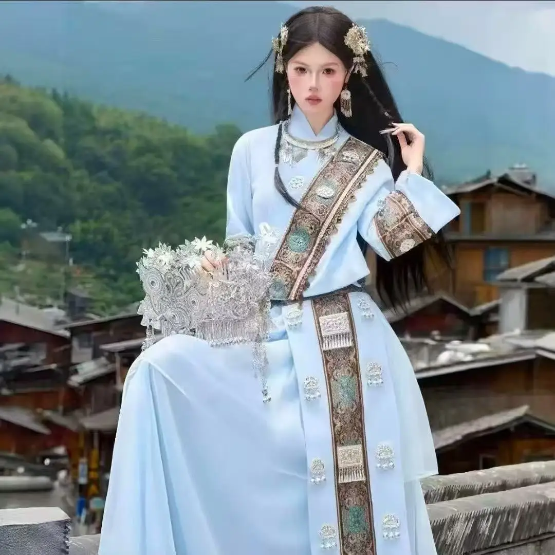Elegant Blue Hmong Costume for Women Carnival Event Stage Performance Suits Traditional Chinese Hanfu Dress Hmong Female