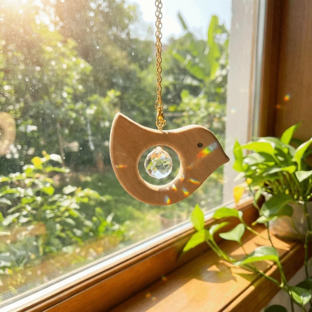 Wooden Sunlight Catcher Wind Chime Spinner Glass Sunlight Reflected Rainbow Maker Animal Decorative Hanging Sun Catcher