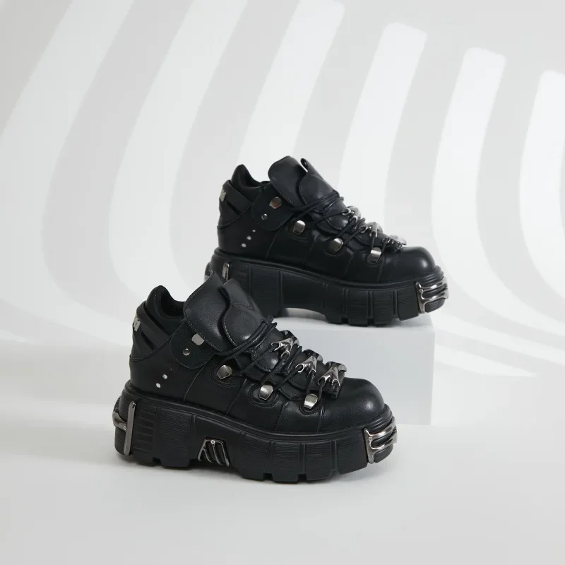 2025 Autumn and Winter New Women's Heavy Metal Platform Low-top Punk Small Leather Shoes 8 Cm Dark Motorcycle Boots