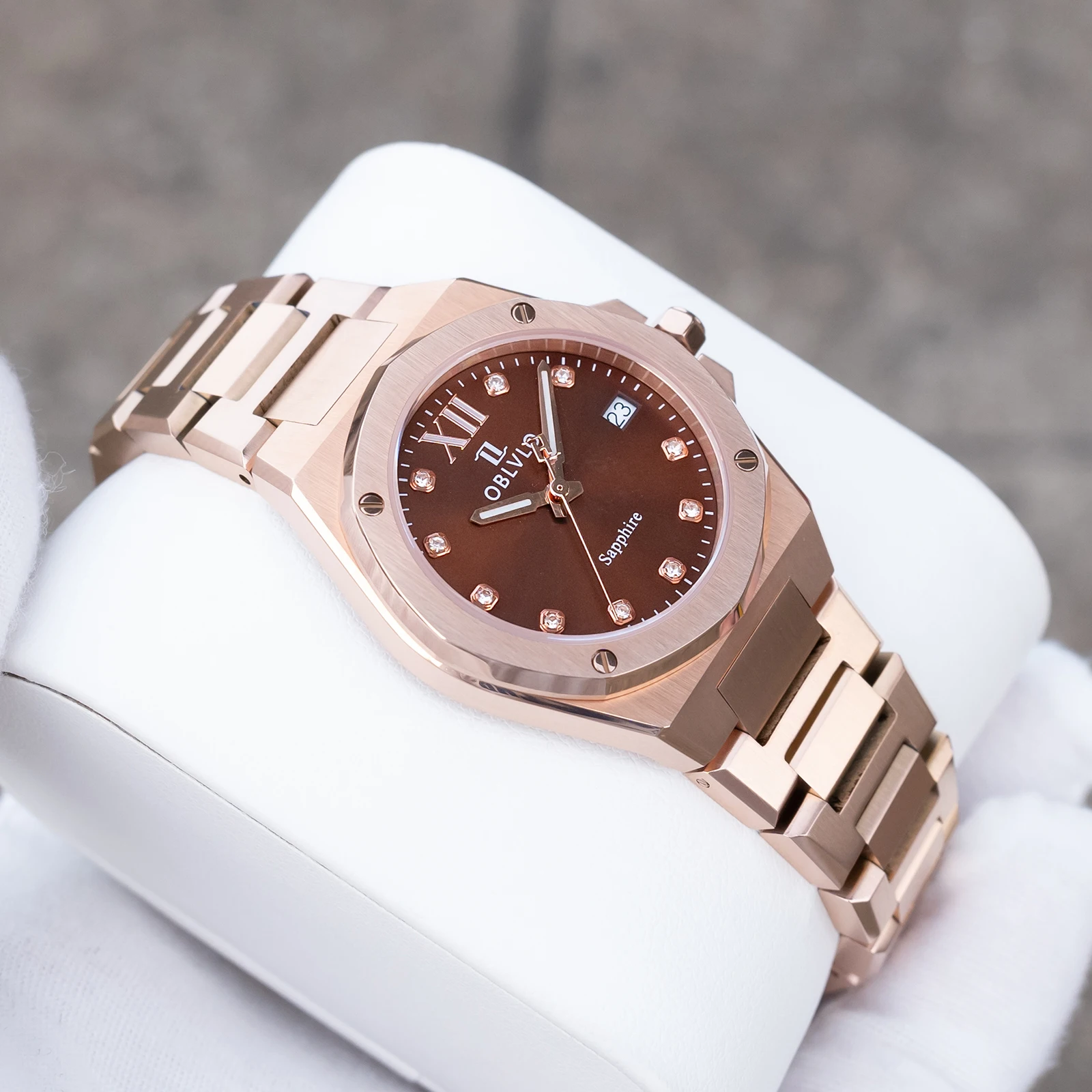 OBLVLO-ساعة رومانسية للنساء بمينا ذهبي وردي وبني ساعة رسمية كوارتز سويسرية وسوار عصري للسيدات ساعة AWS