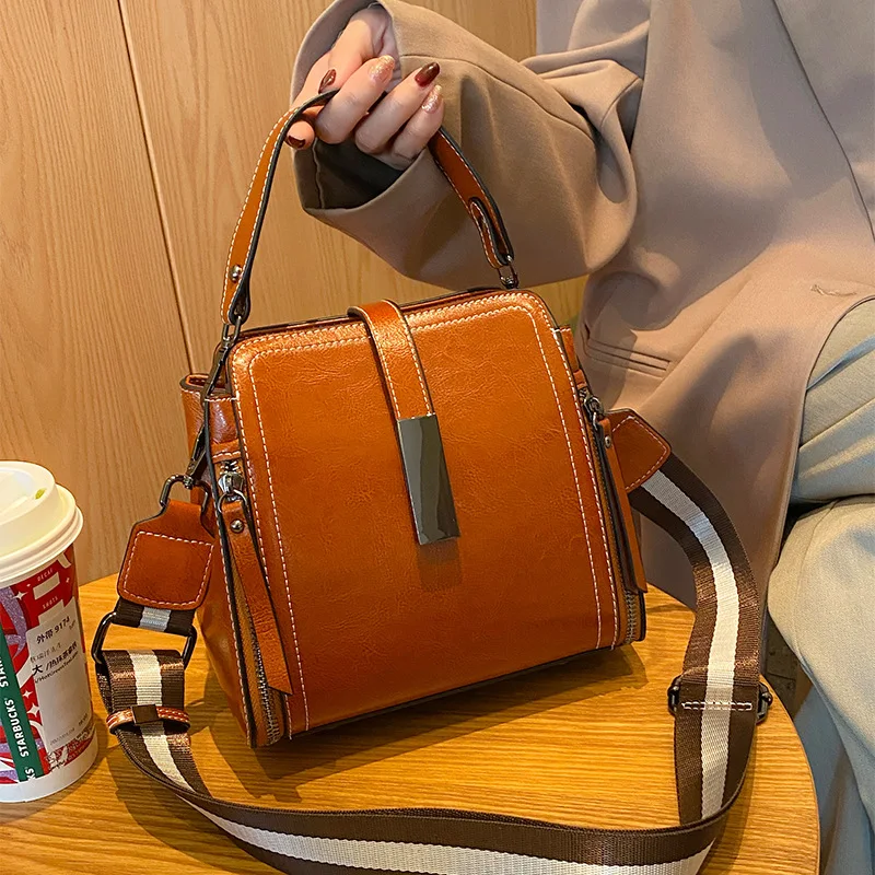 Genuine Leather Small Bag Women's Bag 2023 New Fashion Versatile Portable Bucket Bag Women's Cowhide One Shoulder Crossbody Bag