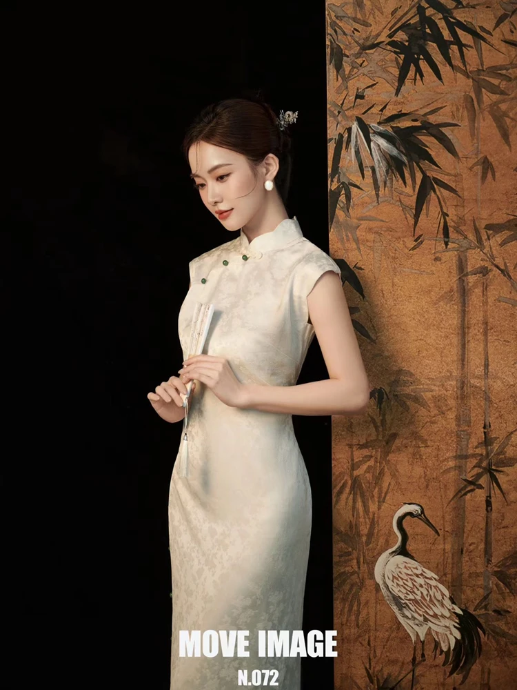 

New Vintage Chinese Style Photography Clothing Fashionable Lady Art Photo Studio Cold Tone Traditional Ethnic Women...