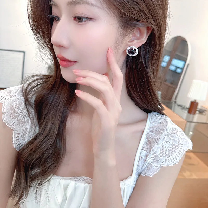 

Retro high-end traditional Chinese-style earrings with round stud earrings