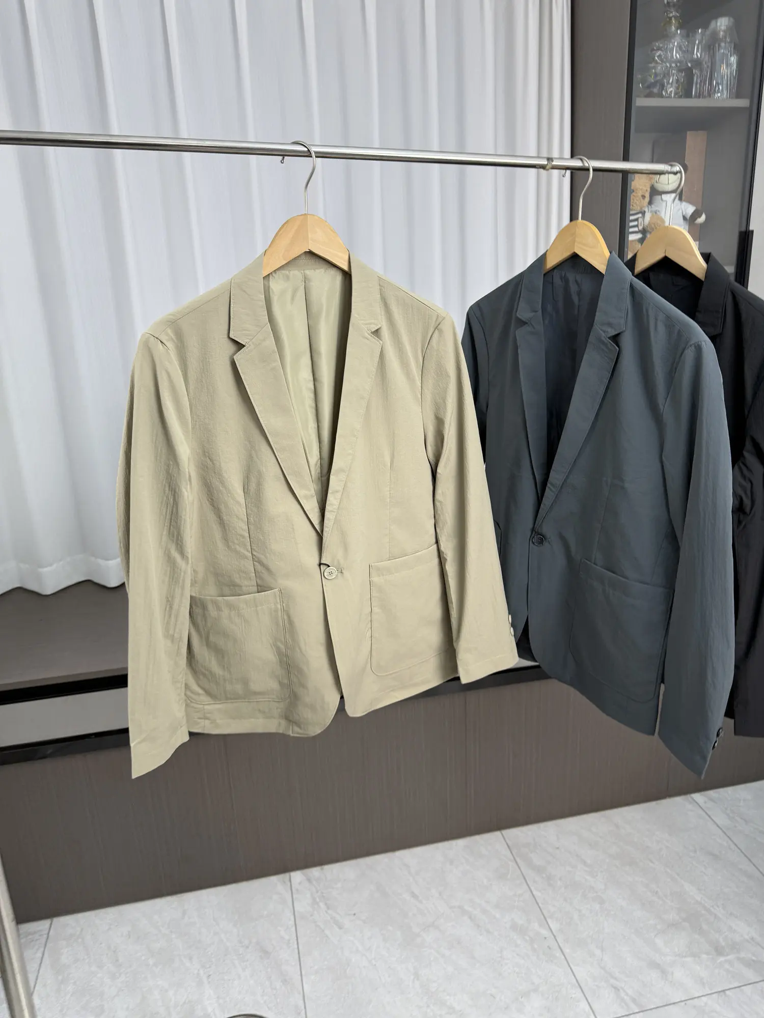 

Minui Card Luxury Lightweight Men's Spring Summer Casual Single-breasted Suit Jaet Breathable Flat Collar Faion Urban S...