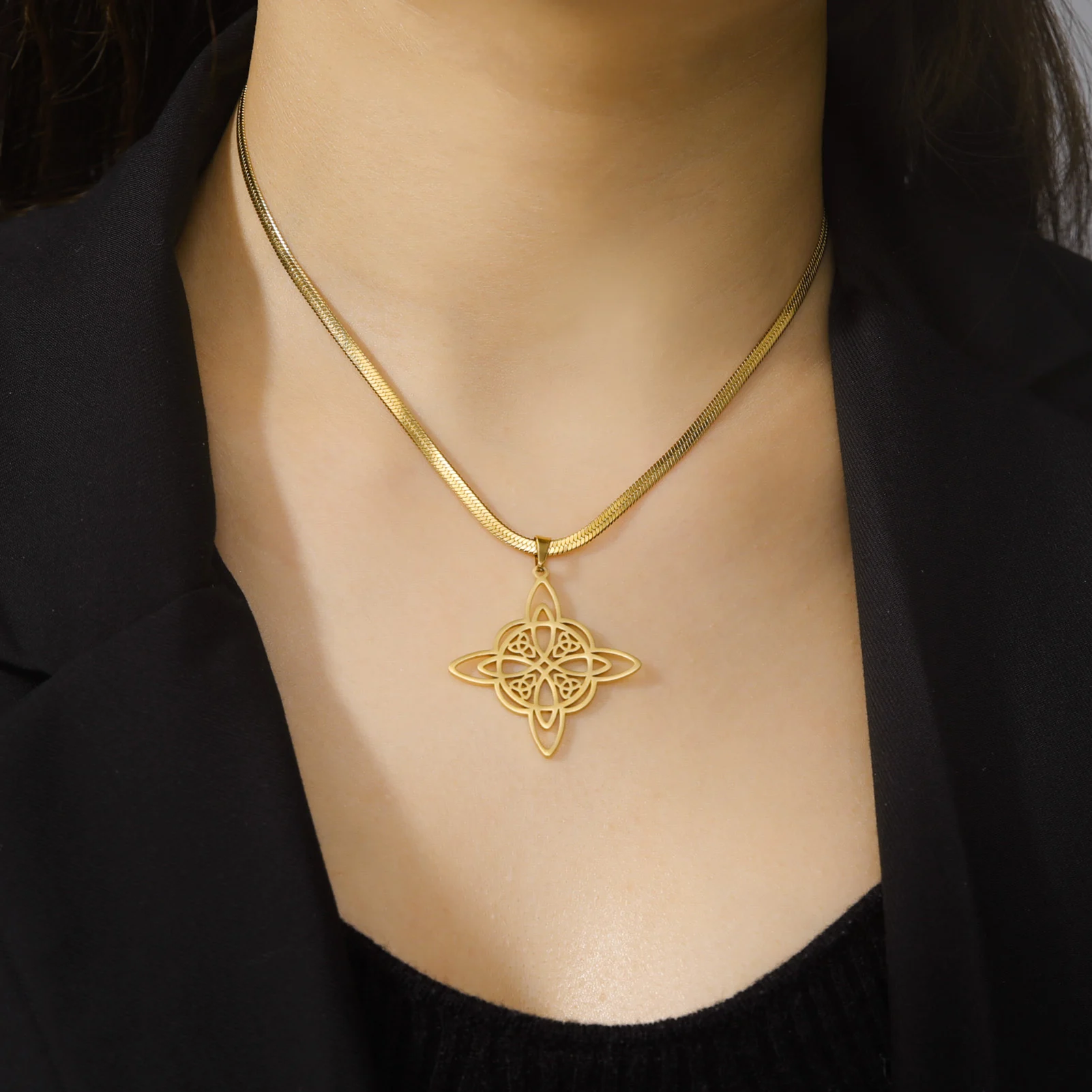 Skyrim Women Witch Knot Necklace Stainless Steel Gold Color Snake Chain Choker Amulet Wicca Witchcraft Celtics Knot Jewelry Gift