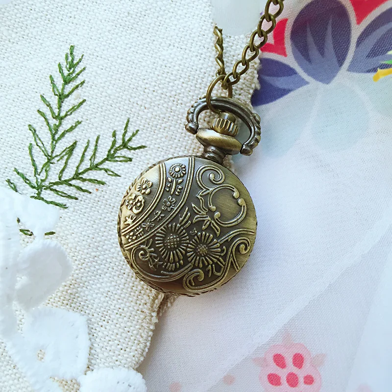 Small Cute Bronze Quartz Pocket Watch for Men Women Laser Engraved Carving Case Fob Chain Pendant Necklace Clock Collection Gift