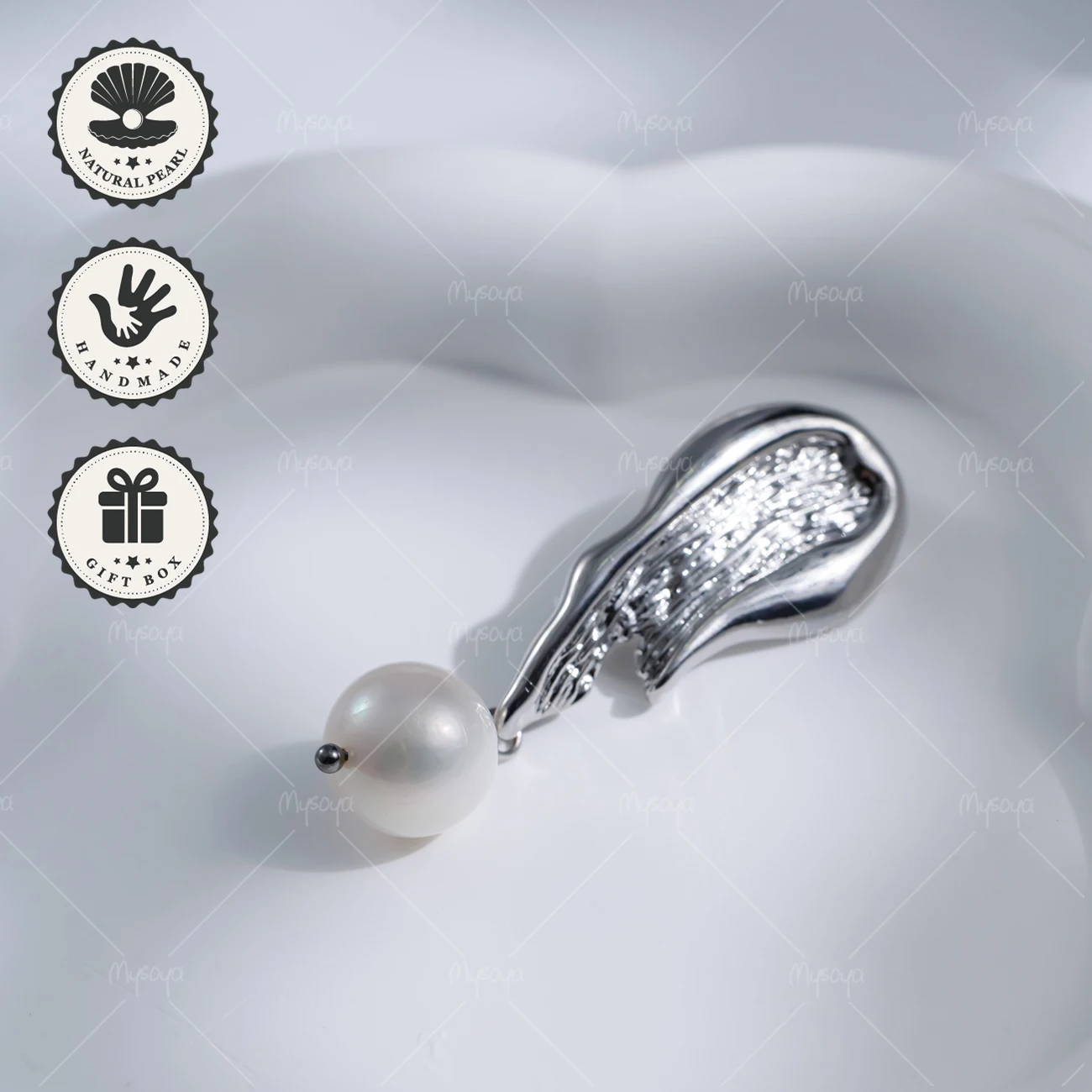

MYSOYA 11-12mm White Edison Freshwater Pearl Brooch with Silvery Brush Stroke Design, Birthday Gift, Valentine’s Day